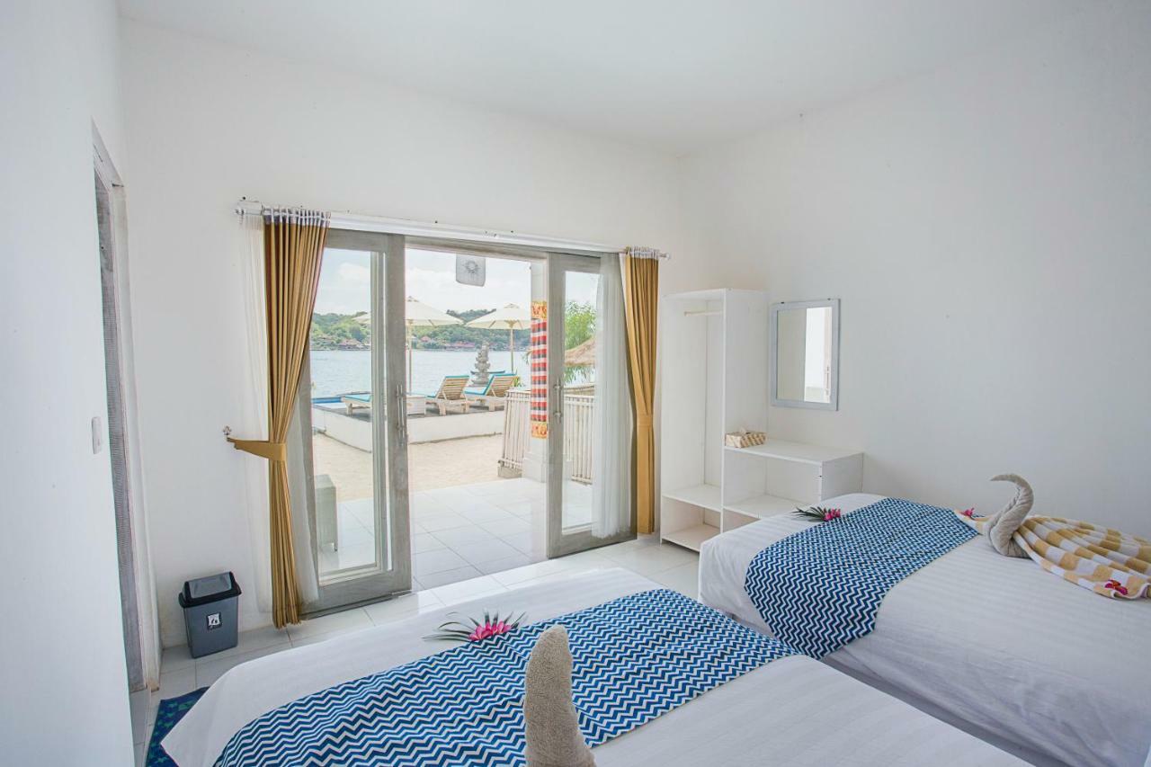 The Waterfront Beach House Lembongan Exterior foto