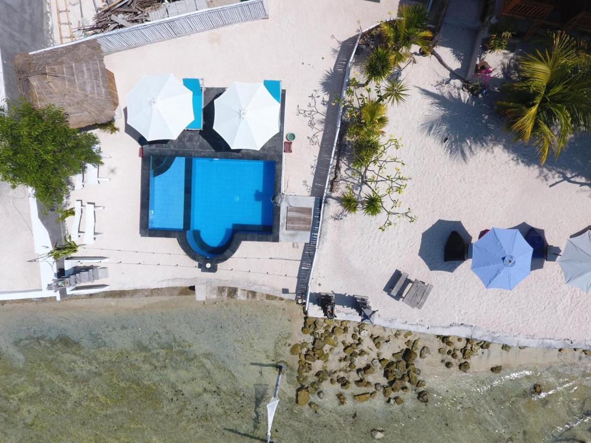 The Waterfront Beach House Lembongan Exterior foto